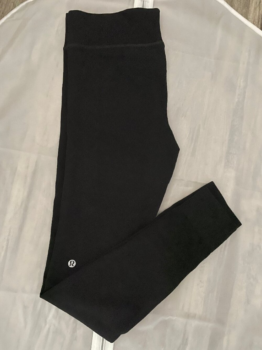 Lululemon Keep the Heat Thermal High-Rise Tight 28” (Never Worn)